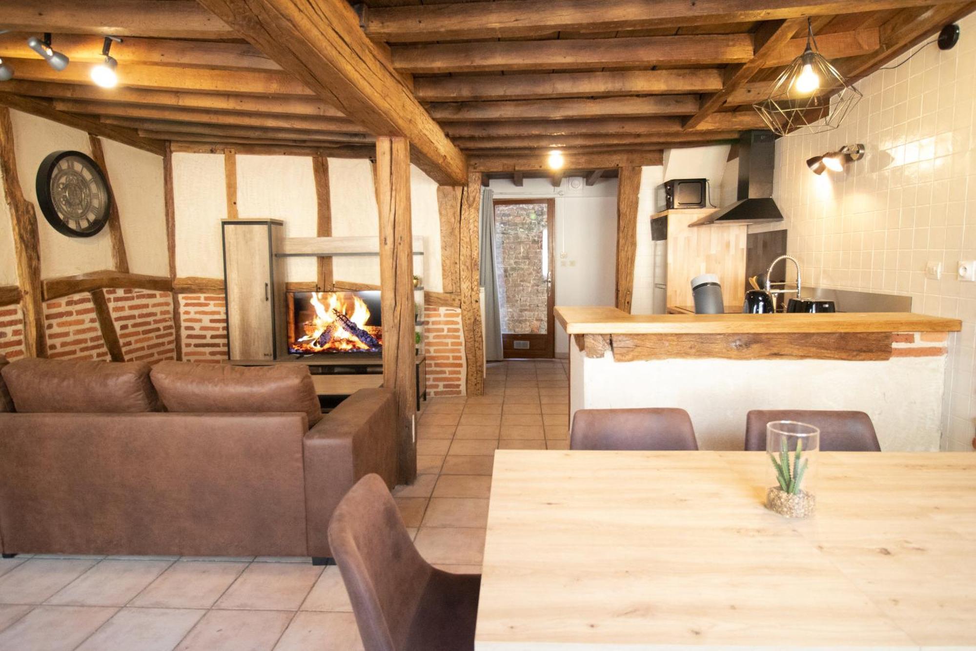 Les Chambres Tonics Montrevel-en-Bresse Exterior photo