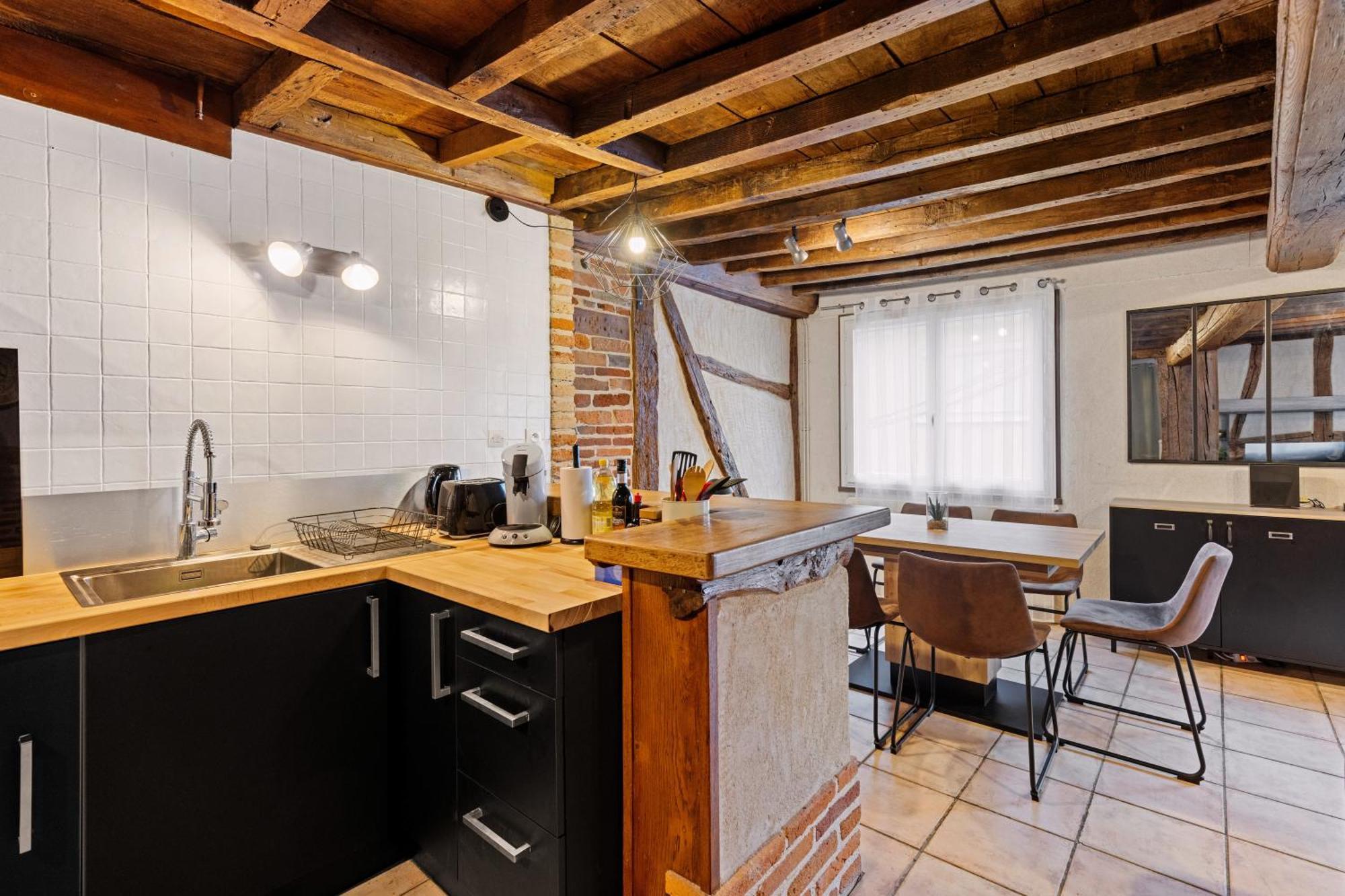 Les Chambres Tonics Montrevel-en-Bresse Exterior photo